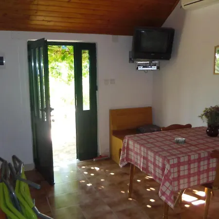 Hébergement de vacances House With A Parking Space Bol, Brac - 12604