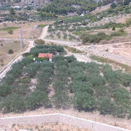 House With A Parking Space Bol, Brac - 12604 Hébergement de vacances